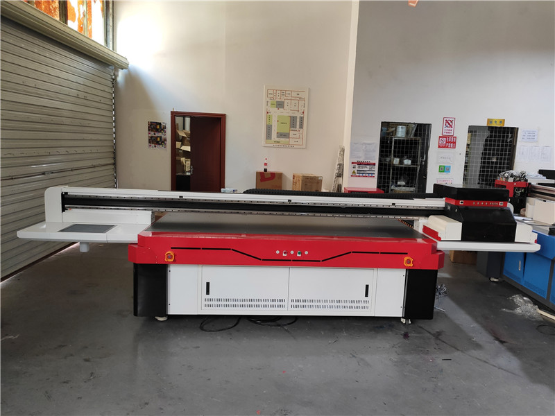 深圳uv打印機(jī)怎么樣(圖1)